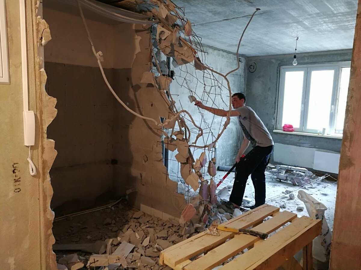 Демонтаж перегородок-способы демонтажа внутренних перегородок