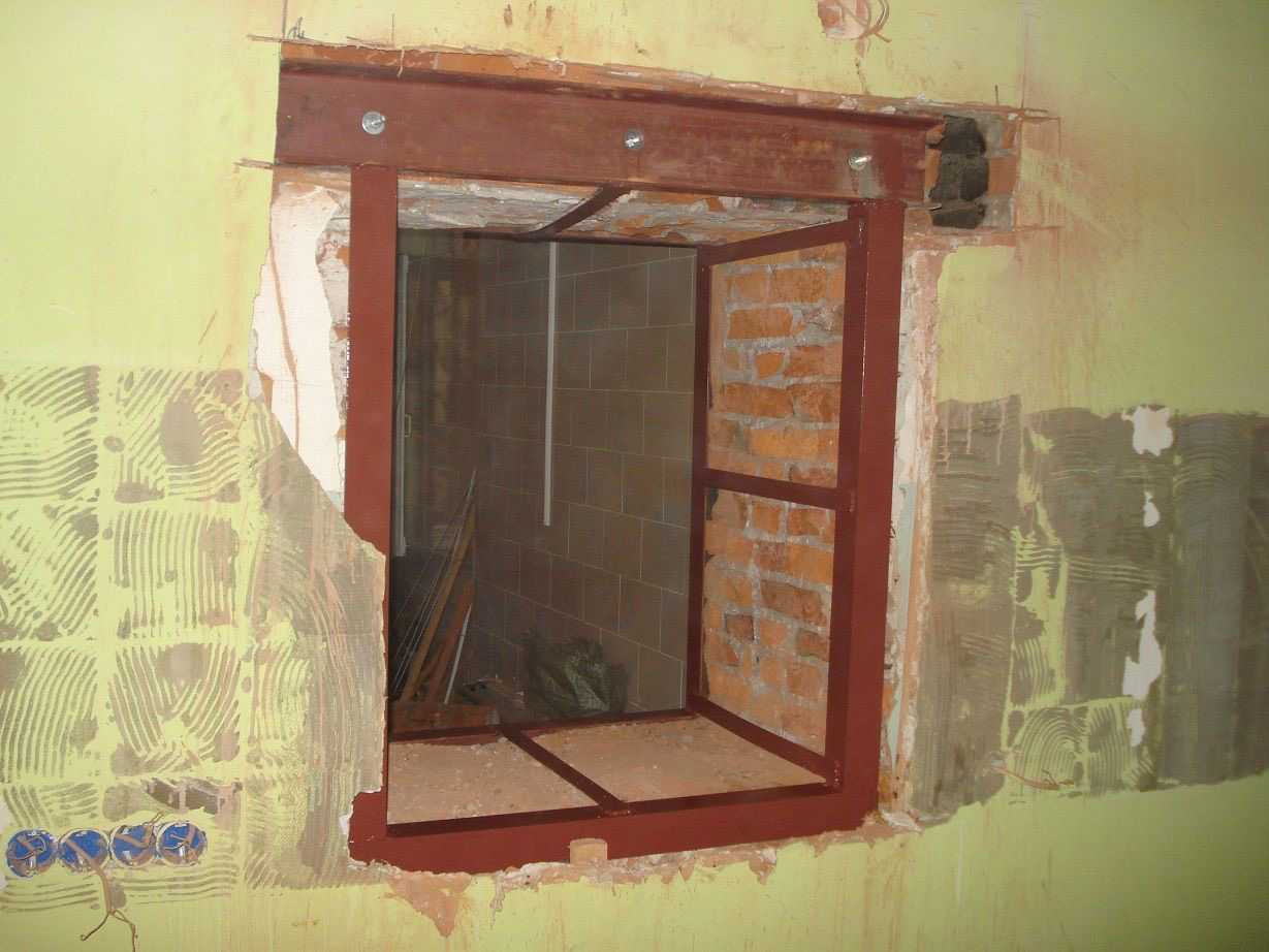 Чем пропилить кирпичную стену?