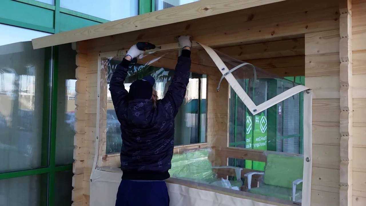 Что из себя представляют мягкие окна, как выглядят, фото Характеристики гибких ПВХ-конструкций на балконе, для беседок, террас, веранд Технология производства, виды, характеристики, отзывы владельцев, плюсы, минусы, особенности ремонта