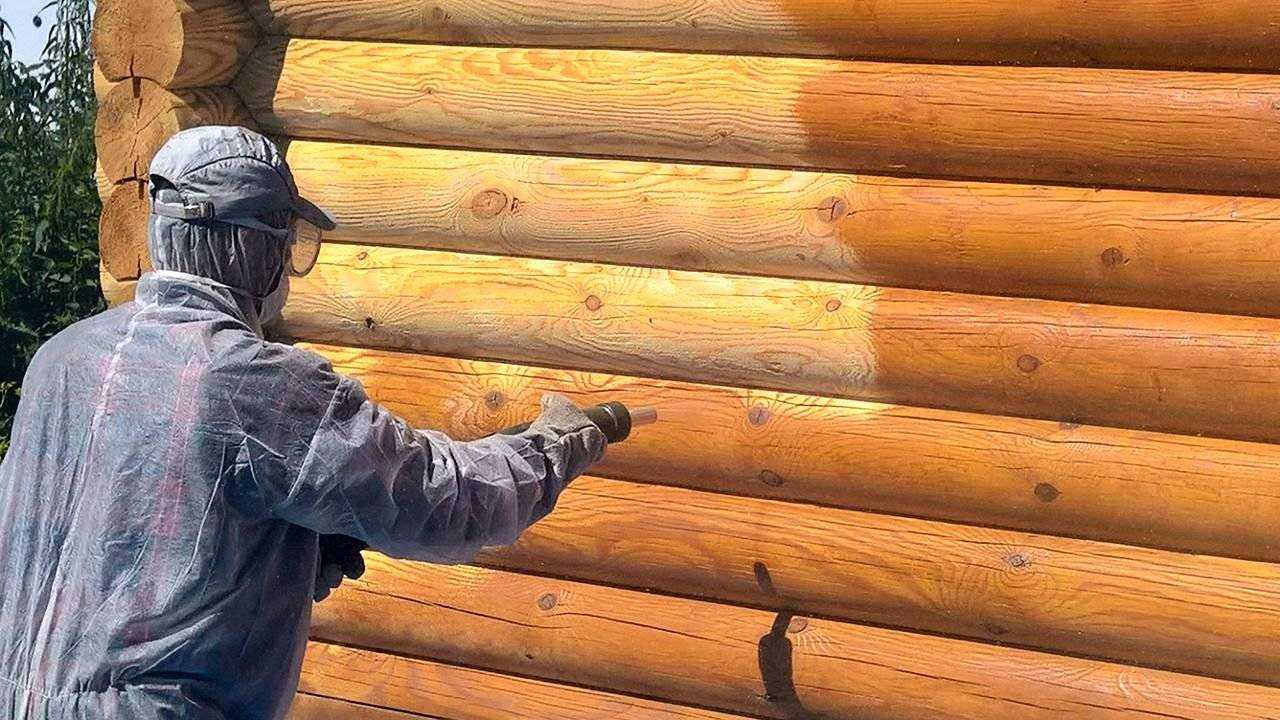 Статья о том, для чего нужно обработать дом из бруса и чем это сделать Дана инструкция по обработке строения внутри и снаружи, предоставлена таблица стоимости материалов